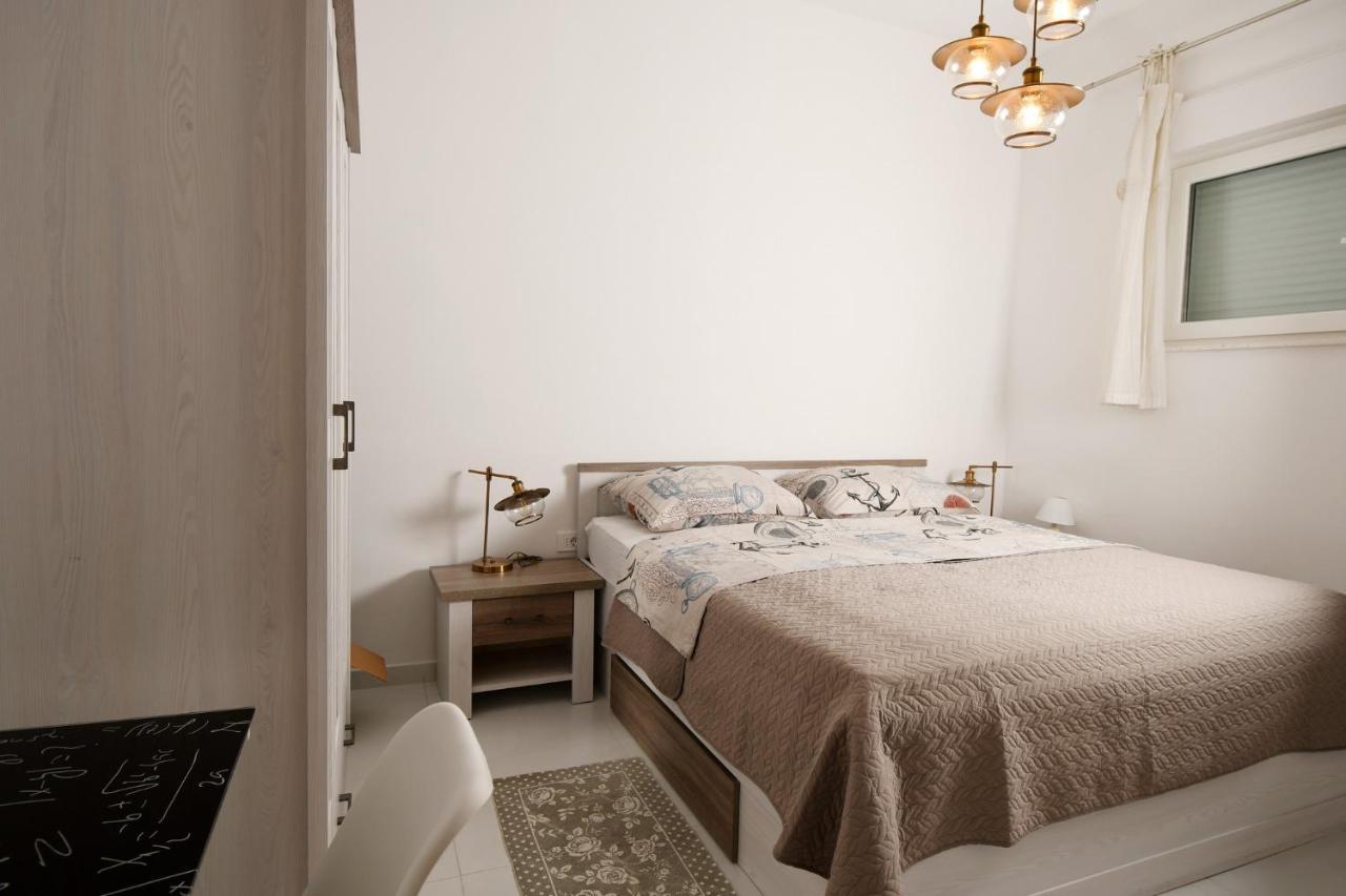 Apartment Frida Rab Banjol Eksteriør bilde